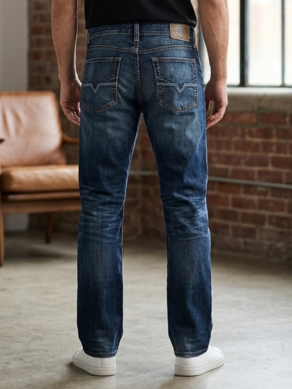 Guess Men's Dark Blue Desmond Relaxed Straight Jeans Denim Sz 36